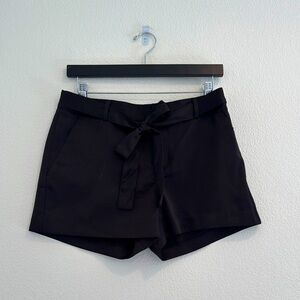 NWT - Banana Republic Factory - Menswear Inspired Shorts - Black - Size 4P